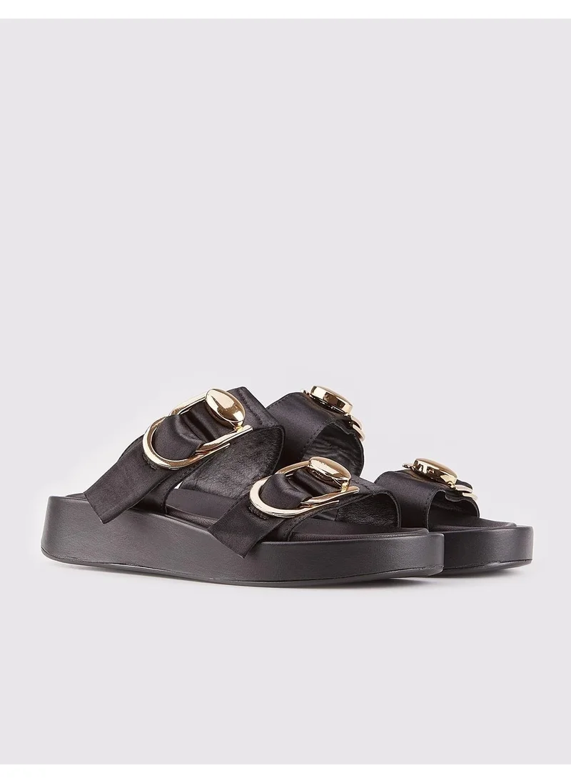 كاباني Black Buckle Women's Flat Slippers