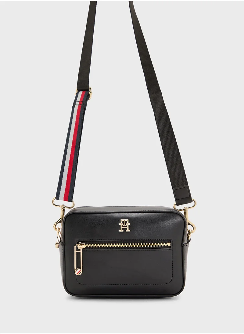 تومي هيلفيغر Narrow Strap Camera Bag