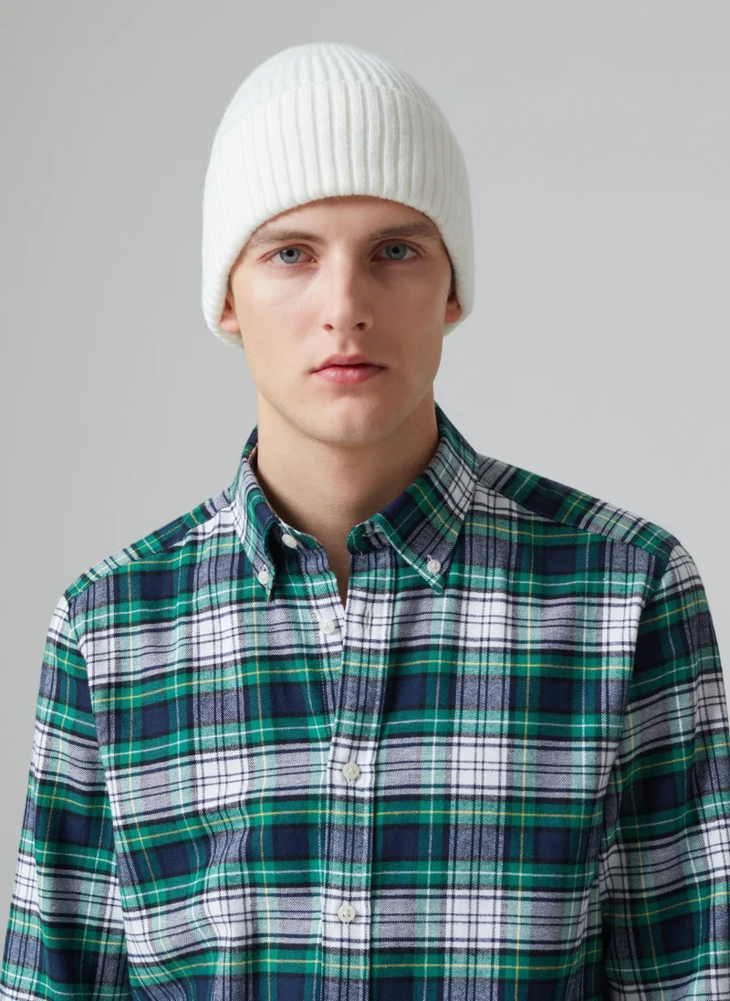 او في اس White/Green