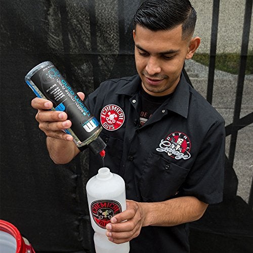 Chemical Guys CWS_995_64 Meticulous Matte Car Wash Soap (For Foam Cannons, Foam Guns or Bucket Washes) Safe for Satin & Matte Finish Paint, 64 oz (Half Gallon), Fruity Bubble Gum Scent - Image 2