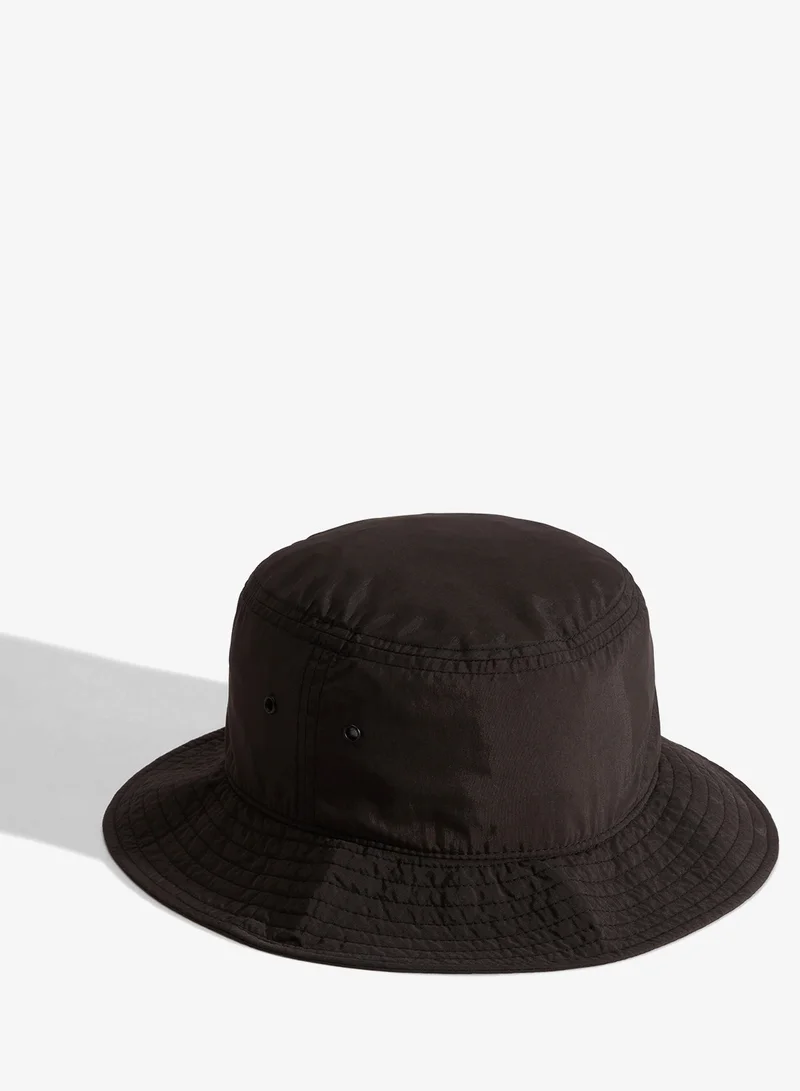 فانز Essential Logo Bucket Hat
