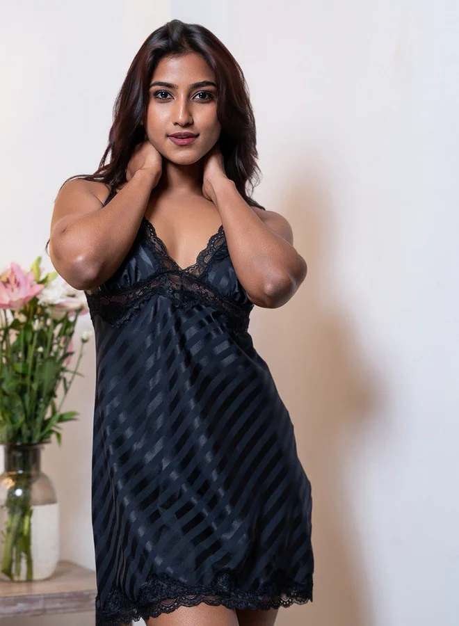 Aadaraya Aadaraya Night Dress Sleeveless Lace Detail