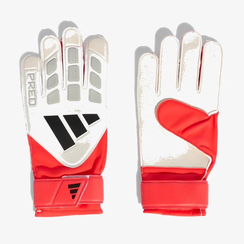 PREDATOR GOALKEEPER GLOVE TRAINING