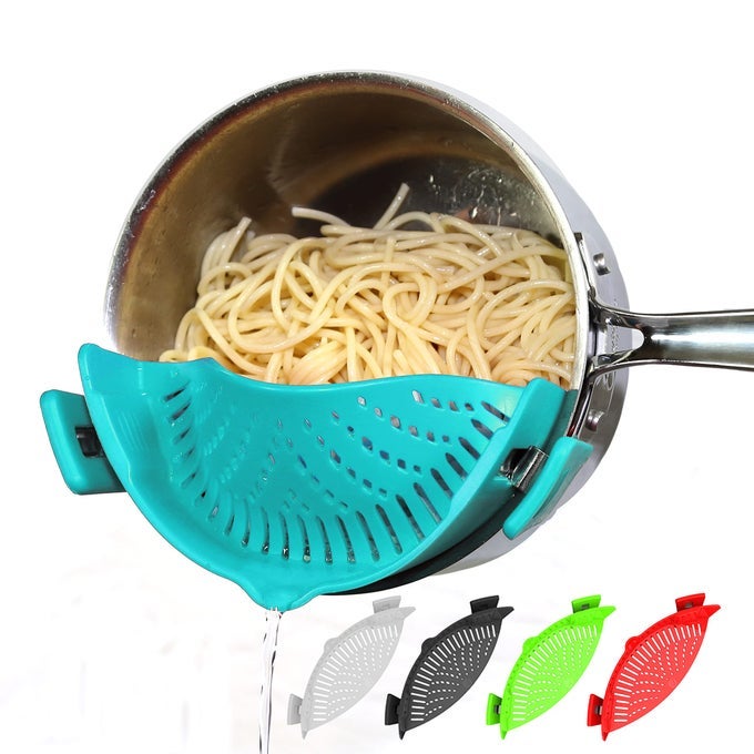 CLIP ON PASTA STRAINER SILICONE UNIVERSAL FIT FOR ALL POTS AND BOWLS SNAP ON DRAINER FOR MEAT VEGETABLES FRUIT COLANDER FOR KITCHEN EASILY DRAIN FOOD SPACE SAVING