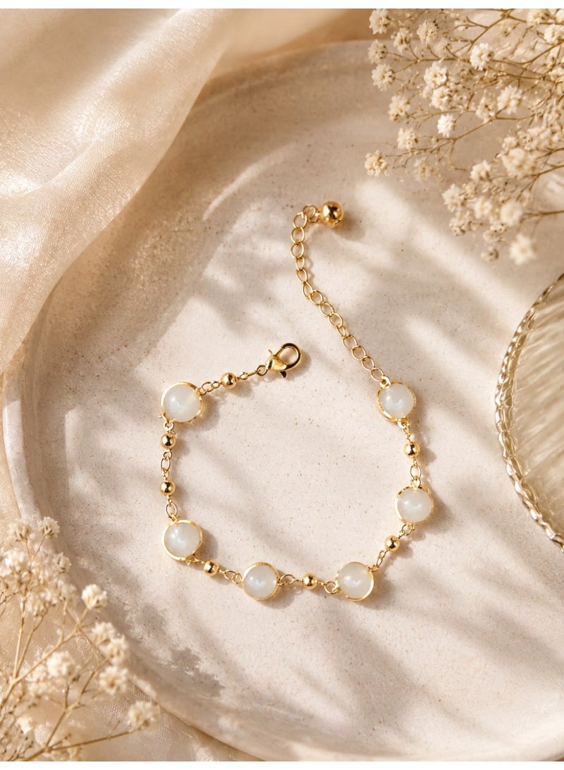 Gold-Toned Chain Bracelet with White Opalescent Beads