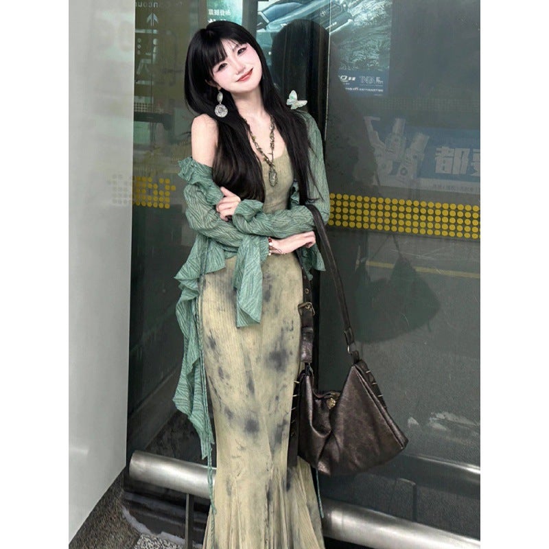 This years popular Hong Kong style unique high-grade temperament Chanel style cardigan tie-dyed suspender skirt suit autumn Green cardigan