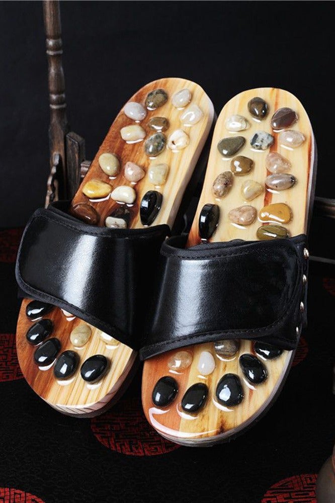 Generic Adult Pebble Stone Acupressure Massage Slippers Therapeutic Reflexology Sandals for Foot Acupoint Massage Neuropathy Arthritis Plantar Fasciitis Pain Relief Massage Shoes For Men And Women  - Image 1