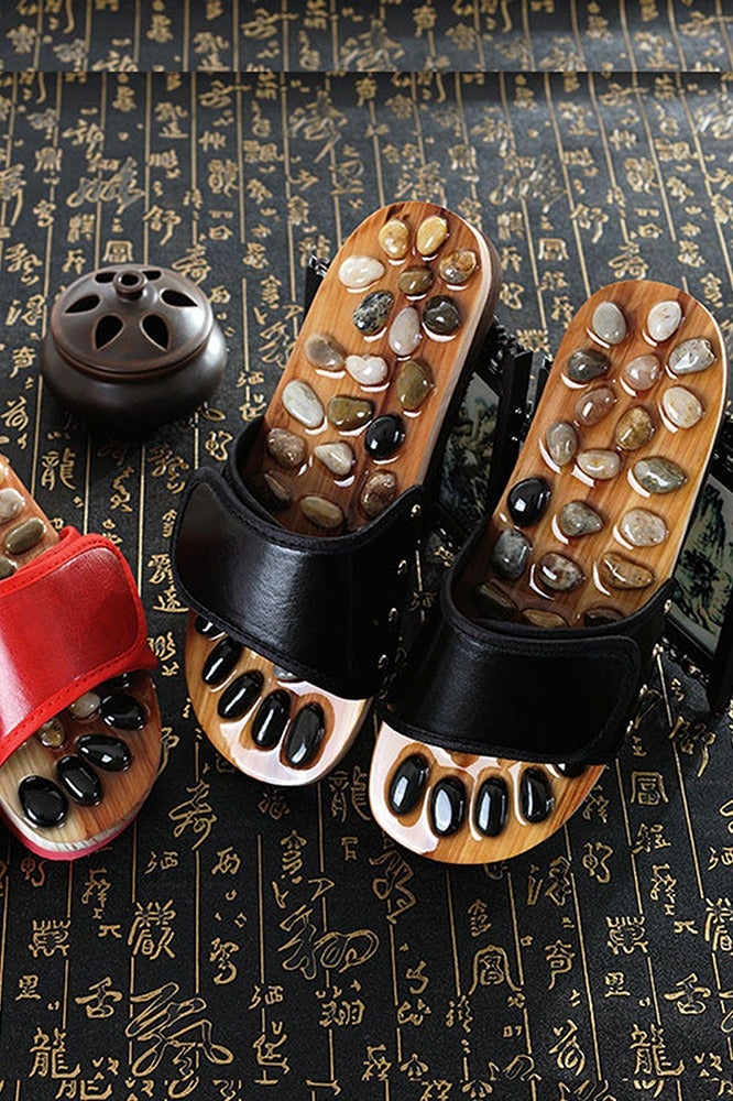 Generic Adult Pebble Stone Acupressure Massage Slippers Therapeutic Reflexology Sandals for Foot Acupoint Massage Neuropathy Arthritis Plantar Fasciitis Pain Relief Massage Shoes For Men And Women  - Image 3