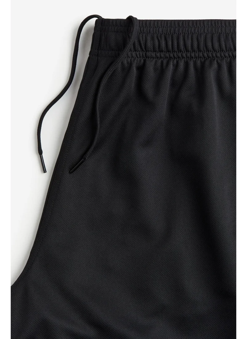 اتش اند ام Sports shorts