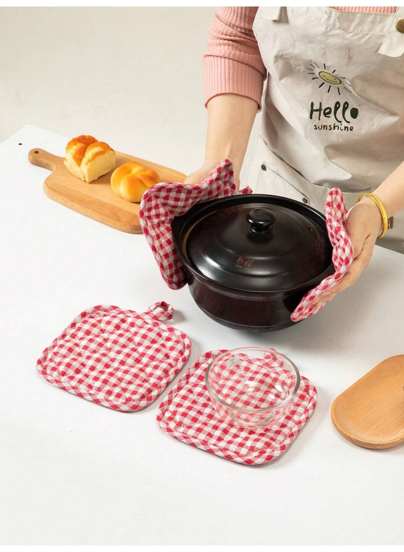 Fasola Pot Holders, 4 Pack Heat Resistant Mats, 17x17cm Cotton Trivets, Quilted Hot Pads for Kitchen and Dining Room Table, Kitchen Placemats for Hot Pots and Pans, Cotton Pot Holders with Hanging Loops for Cooking and Baking, Checkered Kitchen Heat Pads for Home Countertop Protection (Red Checkered) - Image 3