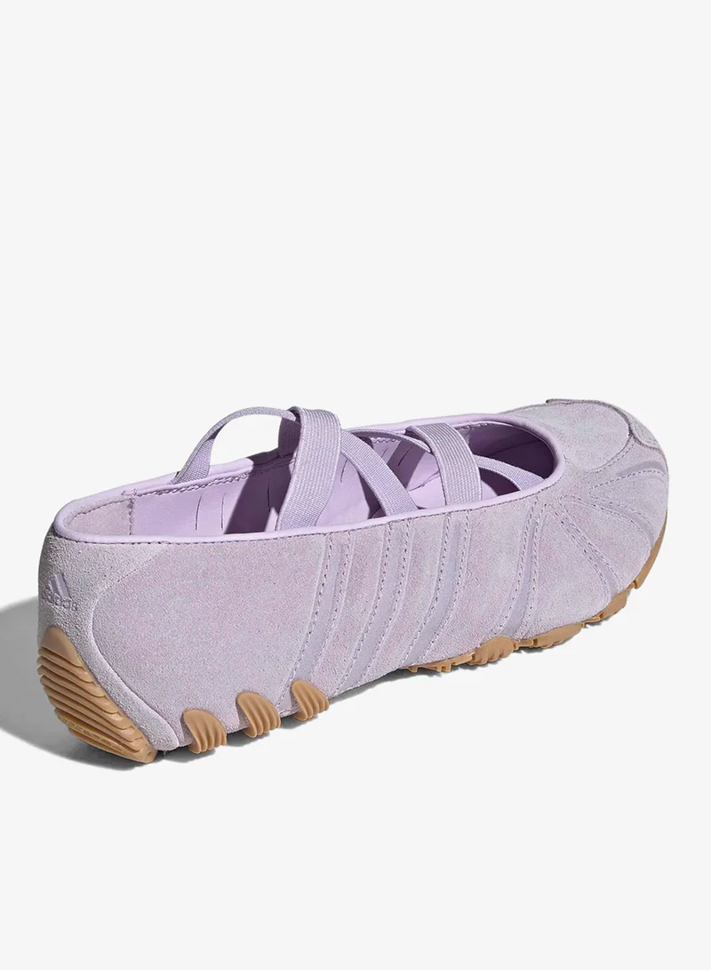 Adidas Originals ICELAV/ICELAV/GUM3 Ghost Sprint Ballet for Women | Best Price UAE