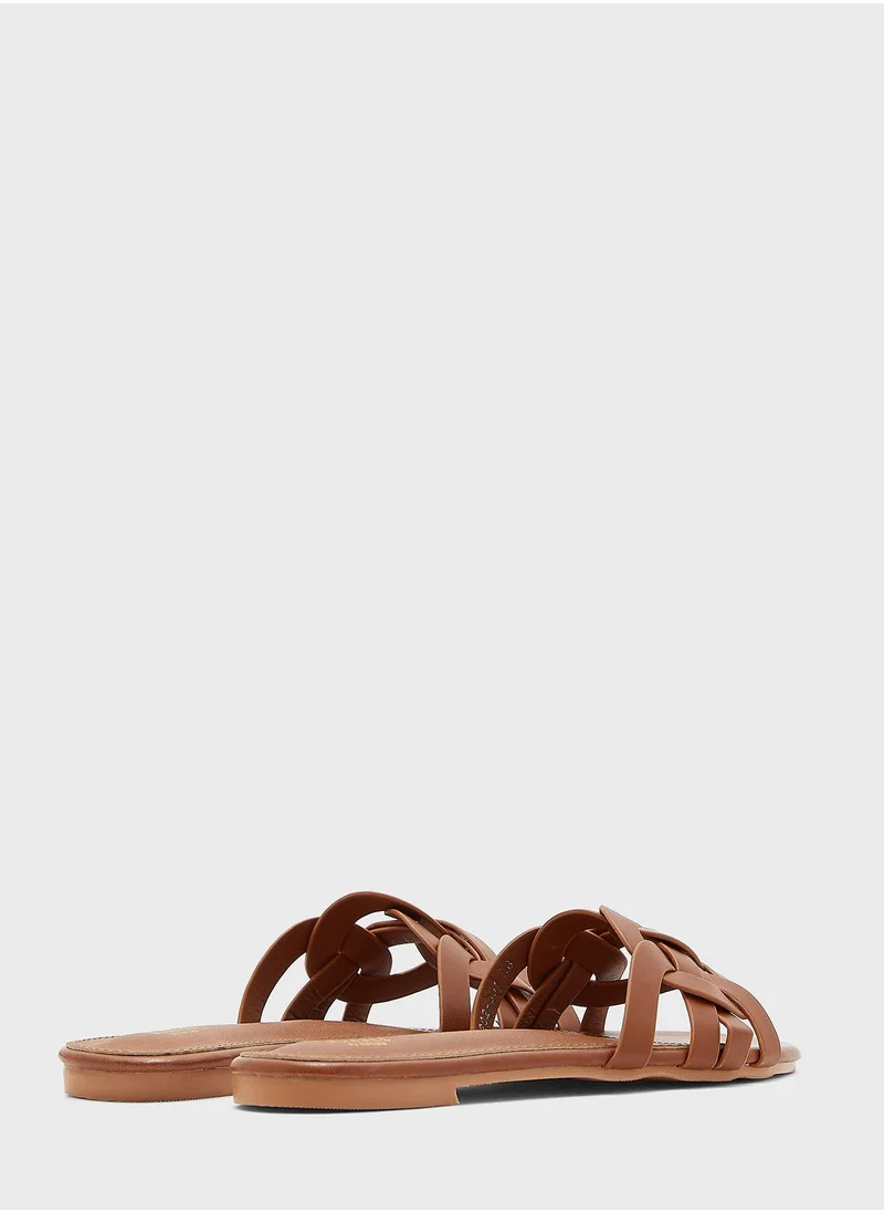 ELLA Woven Circle Detail  Flat Sandal