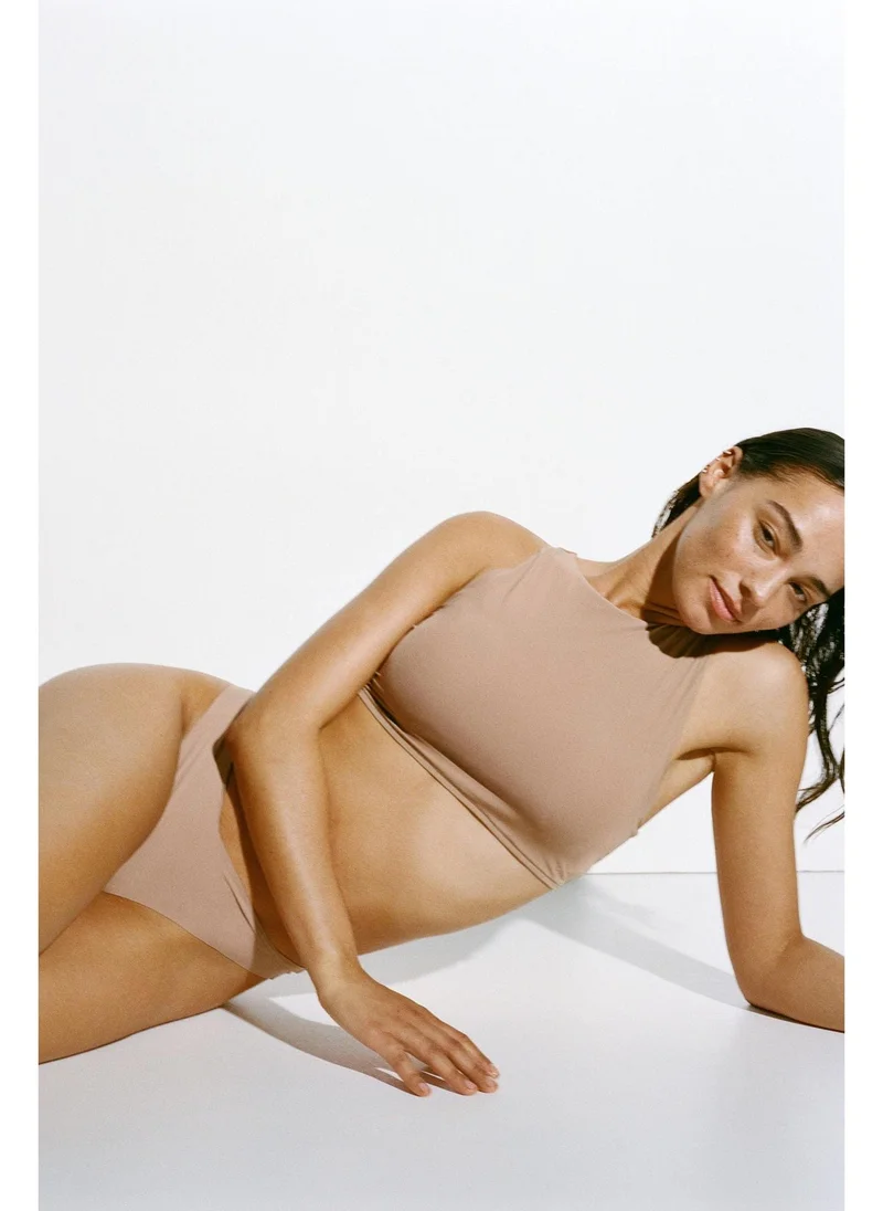 اتش اند ام 3-pack invisible Brazilian briefs
