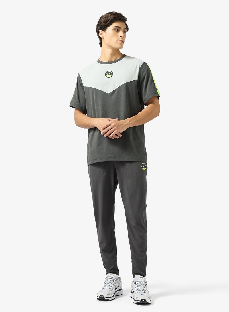Nike Nsw Club Sports Dri-Fit T-Shirt - Image 4