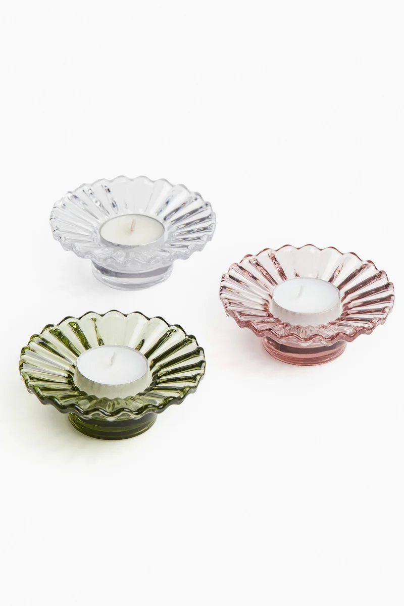 اتش اند ام حامل شموع صغيرة من الزجاج