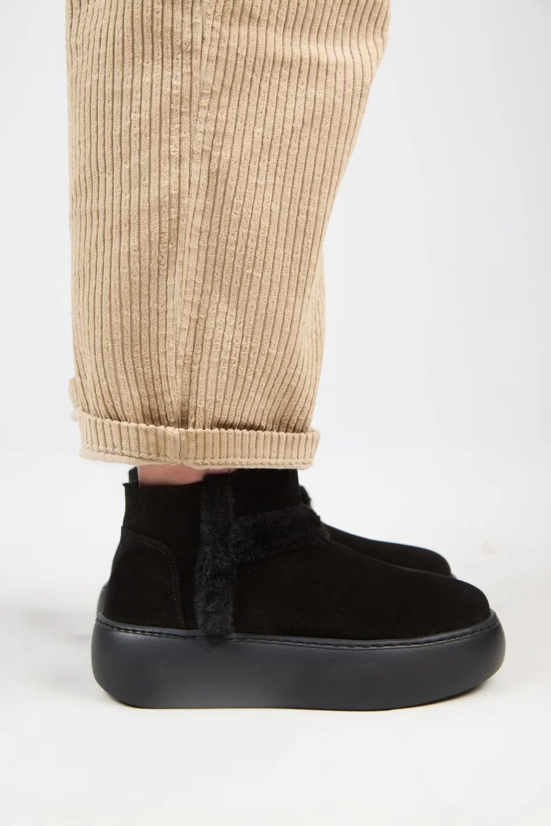 مانجيرو حذاء مانيجيرو (أزورا ميني) نسائي أسود من الجلد الطبيعي مع بطانة وحواف من الفرو