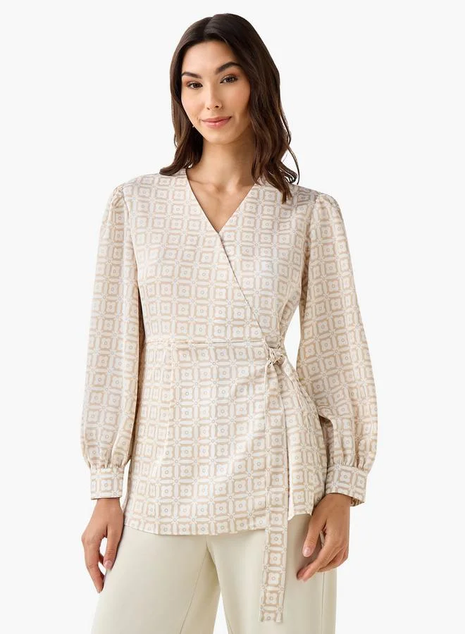 ايكونيك بلوزة لف بقصة عادية بطبعة هندسية أيقونية