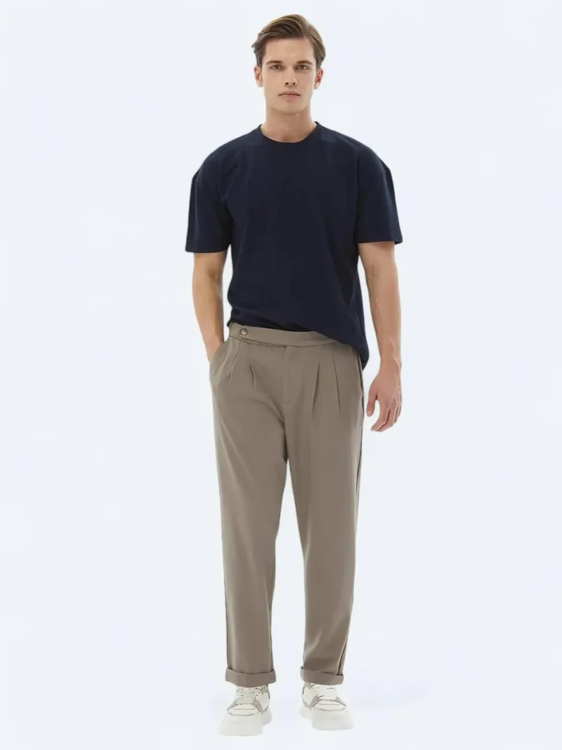 كيب بنطلون كاجوال بقصة جزرة من فرو المنك المنسوج