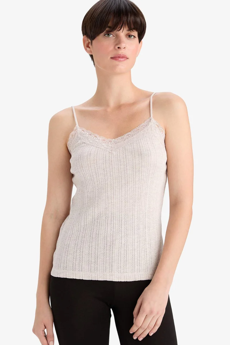 ديفاكتو Lace-Detailed Ribana Sports Bra