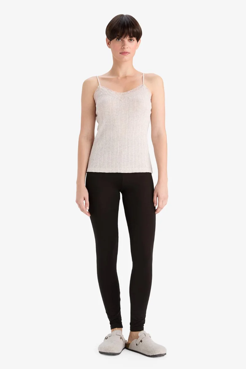 ديفاكتو Lace-Detailed Ribana Sports Bra