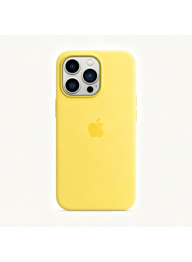 فريق ديلوكس غلاف سيليكون آيفون 13 برو ماكس مع MagSafe (Lemon Zest) - Image 1