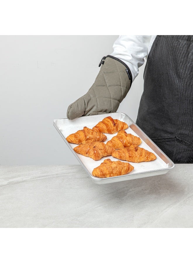 Restaurantware 17 x 8 Inch Heavy-Duty Oven Mitt, 1 Flame Retardant Heat-Resistant Mitt - With Thumb Guard, Hanging Loop, Gray Cotton Quilted Oven Mitts, Heat-Resistant, For Cooking And Baking  - Image 5