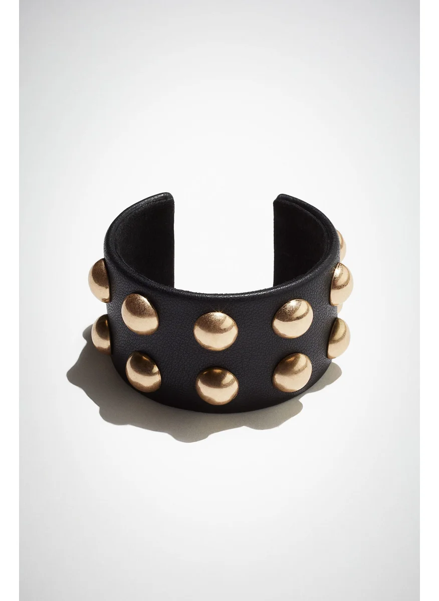 اتش اند ام Studded Cuff Bracelet