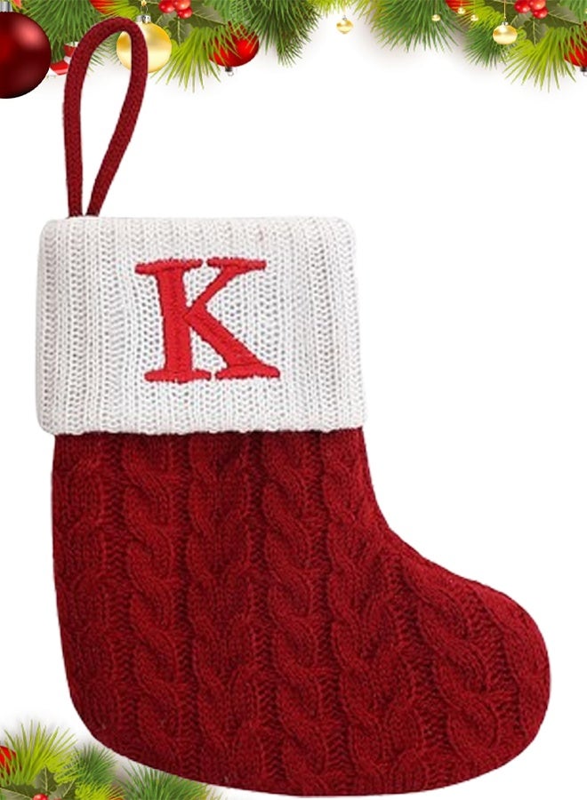 VUCATIN جوارب عيد الميلاد الصغيرة الحمراء المحبوكة، مطرزة بأحرف اسم العائلة، زينة معلقة على مدفأة عائلية، هدية مثالية لعيد الميلاد (K) - Image 1