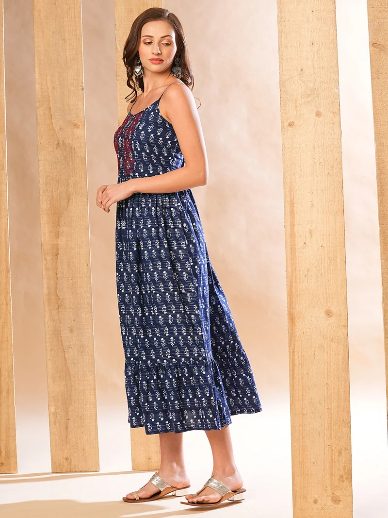 جلو باص فستان نسائي ميدي قطني مطبوع بالزهور بأشرطة كتف وطبقات بأسلوب عرقي من جلوبس