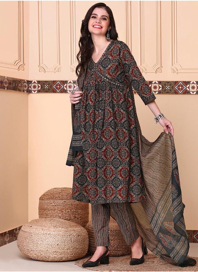 ISHIN Regular Fit Embellished Pattern Round Neck Neck Three-Quarter Sleeve Multicolour Colour Knitted Cotton Kurta Set for Women with Mid-Rise Closure - A Must-Have for Every Wardrobe  - Image 1