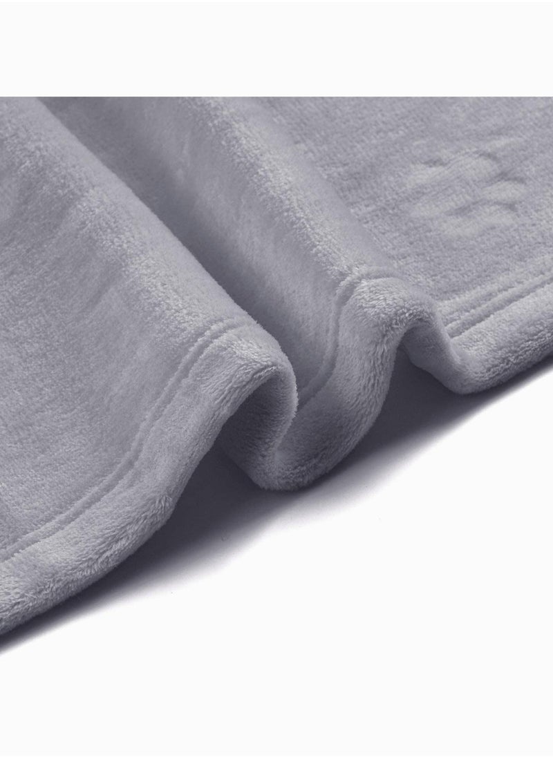 Generic Super Soft Fluffy Pet Flannel Blankets Set of 3 for Dogs and Cats Premium Fleece 60x40CM Light Gray  - Image 4