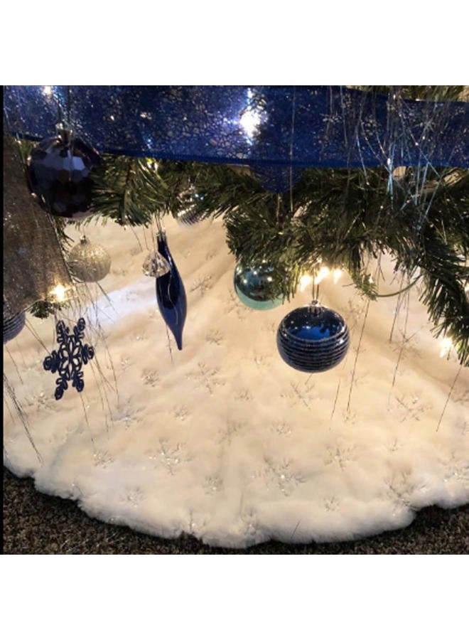 CHICHIC 48 Inch Large Christmas Tree Skirt White Tree Skirt Xmas Faux Fur Tree Skirts Christmas Decorations for Holiday Tree Ornaments Christmas Party Home Decorations with Sequin Silver Snowflakes - Image 5