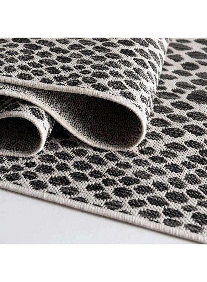 Unique Loom Jill Zarin Outdoor Collection Area Rug Cape Town (3' 3" X 5' 3" Rectangle Black Ivory) - Image 5