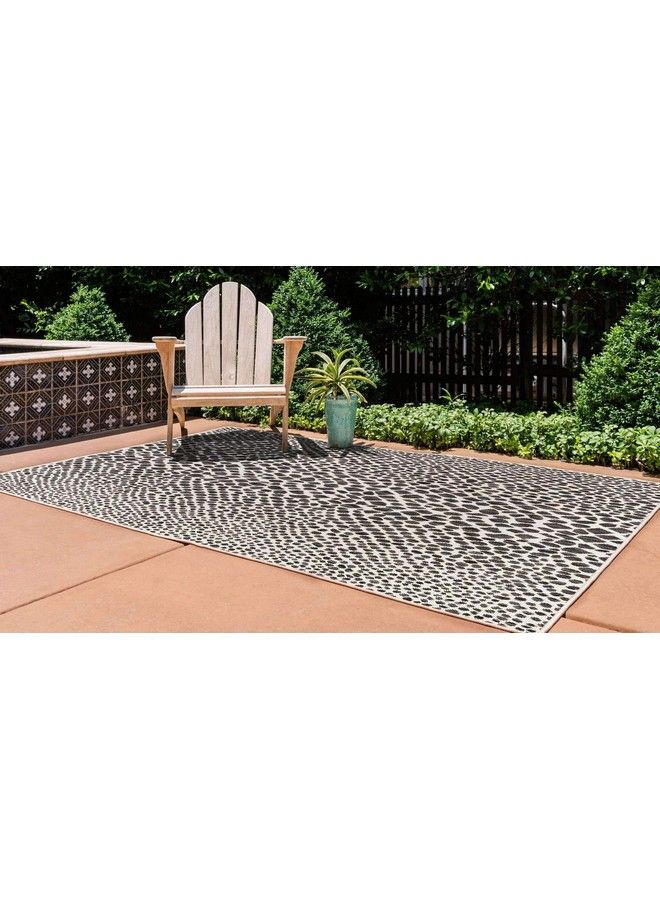 Unique Loom Jill Zarin Outdoor Collection Area Rug Cape Town (3' 3" X 5' 3" Rectangle Black Ivory) - Image 3