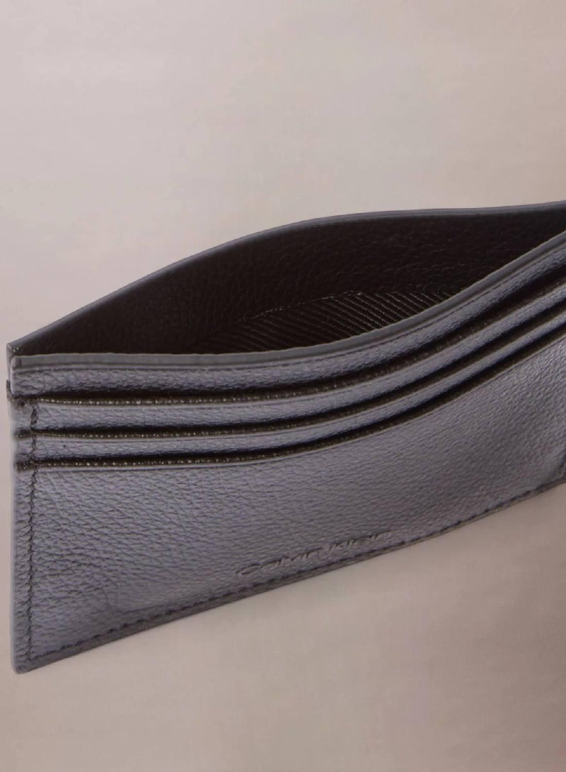 كالفن كلاين حامل بطاقات من الجلد بتقنية RFID - Image 3