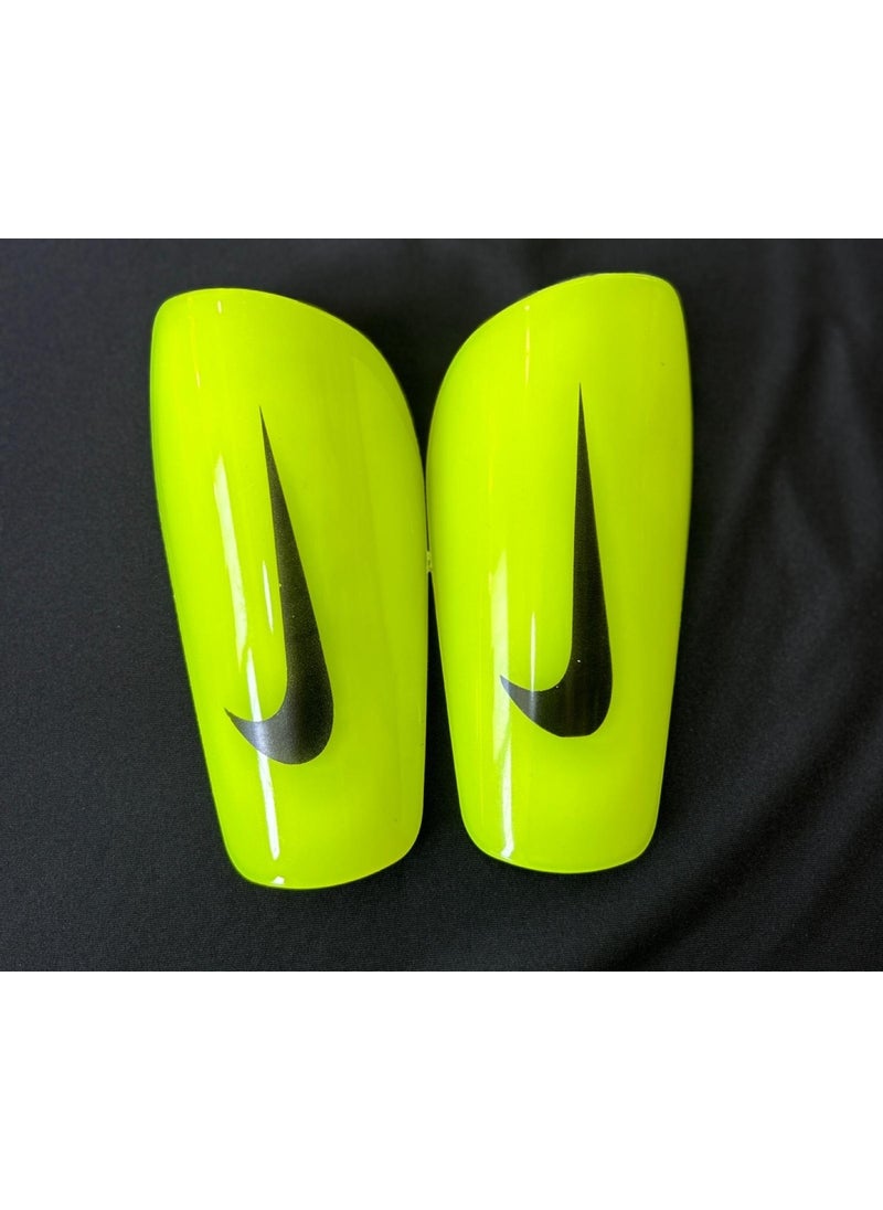 Unes Nk Goalkeeper Glove and Shin Guard Set No 8 12-17 Age Group Set for Many Blue Yellow  - Image 4