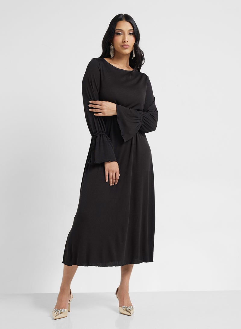 Khizana Bell Sleeve Midi Dress - Image 4