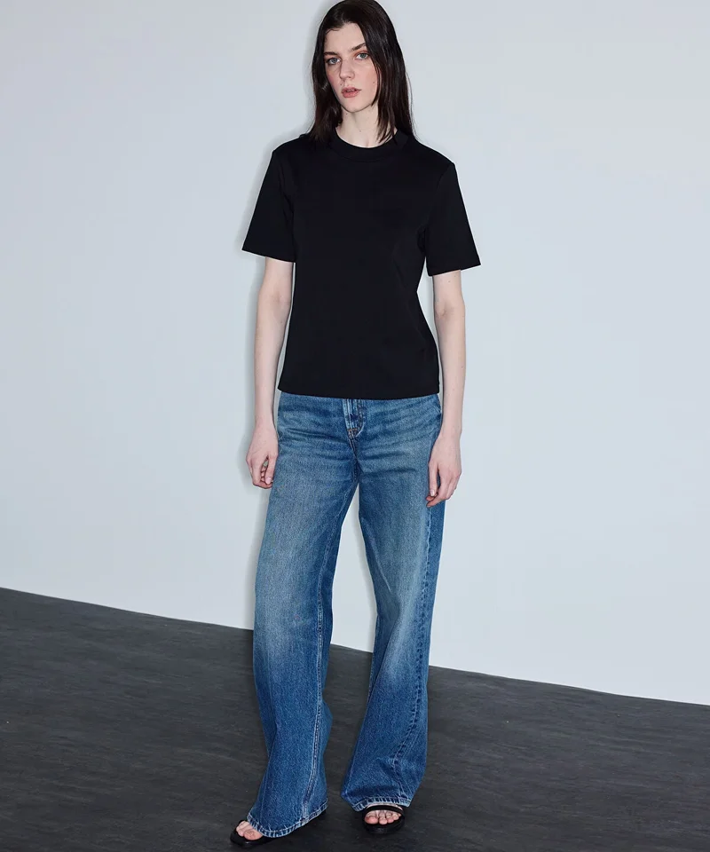ابيكول Basic T-Shirt
