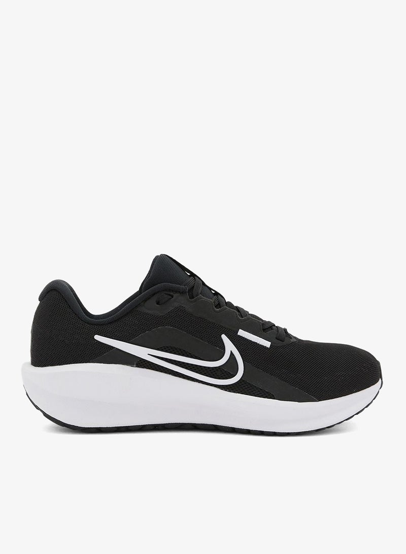 Nike Downshifter 13 - Image 1