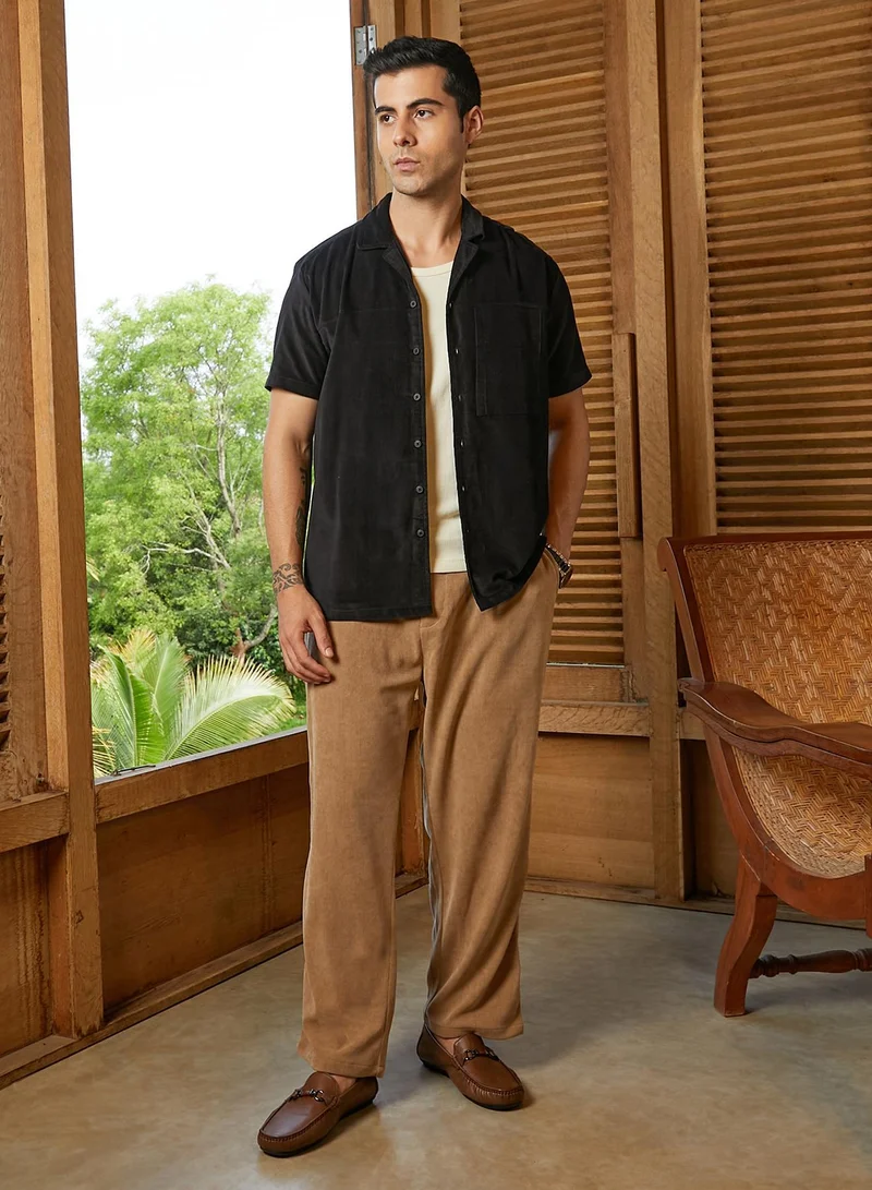 Campus Sutra Wood Brown Men's Wood Brown Ribbed Straight-Fit Pleated Trousers for Men | Best Price UAE