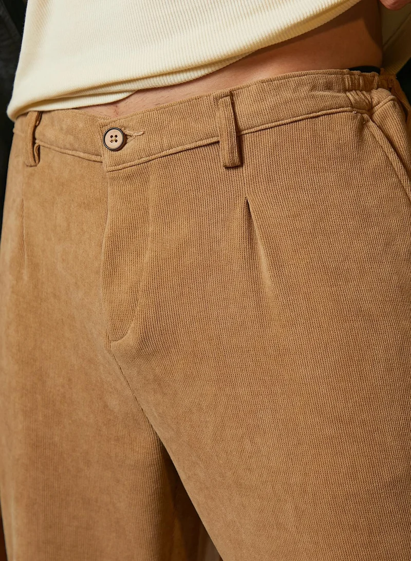 Campus Sutra Wood Brown Men's Wood Brown Ribbed Straight-Fit Pleated Trousers for Men | Best Price UAE