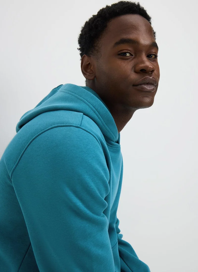 ماتلان هودي سحب باللون التركواز