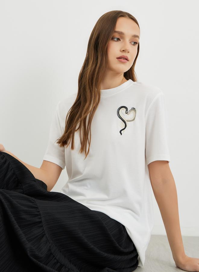 Styli Styli Embroidered Slogan Round Neck T-Shirt - Image 1