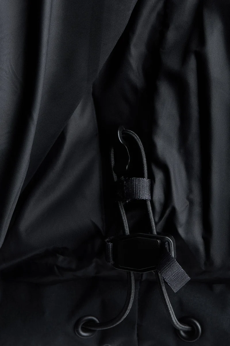 اتش اند ام جيليه رياضي مُبطن من قماش ثيرمو موف