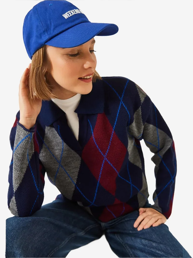 Bianco Lucci LUCCI Geometric Pattern Polo Neck Knit Sweater