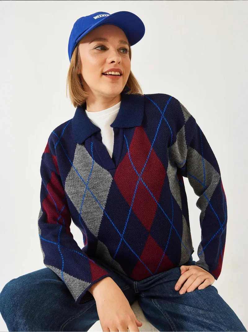 بيانكو لوتشي بلوفر محبوك بياقة بولو بنقش هندسي من لوتشي