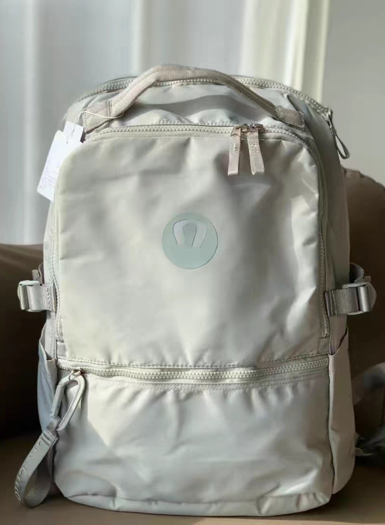 لولوليمون حقيبة الظهر ، 22L سعة كبيرة ، مناسبة للدراسة واللياقة البدنية والرياضة والأنشطة في الهواء الطلق