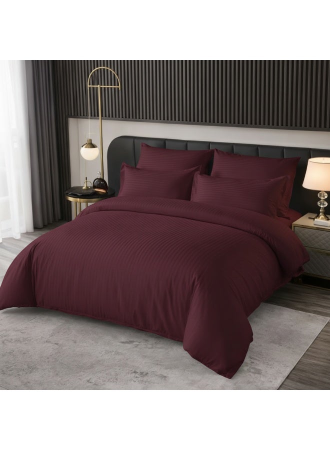 قطني طقم غطاء لحاف فاخر مخطط باللون العنابي، 6 قطع، مقاس كينج 220×240 سم - طقم مفروشات من الألياف الدقيقة فائقة النعومة مع شرشف مطاطي 180×200 سم و4 أغطية وسائد، يسمح بمرور الهواء، مقاوم للتجاعيد، بجودة فندقية - Image 1
