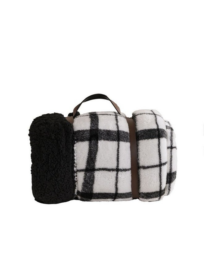 ميزوي بطانية سرير كينج شيربا مينك بطبعة مربعات أسود وأبيض MINK-SHERPA02  - Image 1