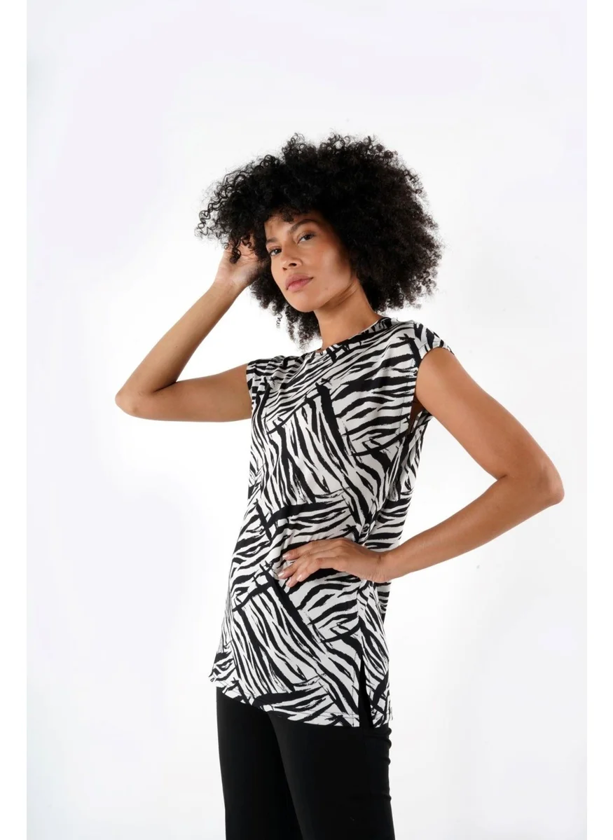 Alexander Gardi Slit Patterned Blouse (B24-1659)